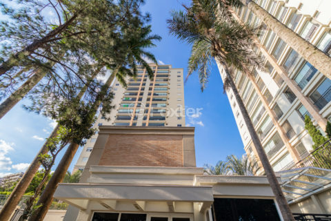 Image 37 - 1033729