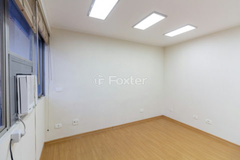 Image 4 - 1033730