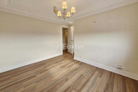 Image 22 - 1033731