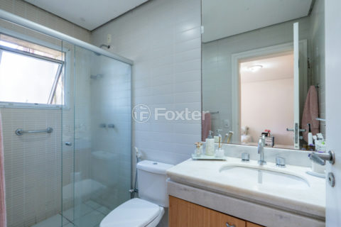 Image 43 - 1033733