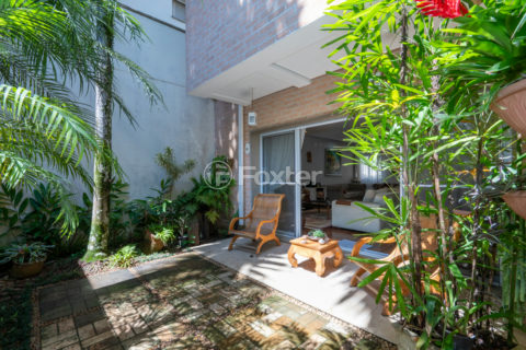 Image 21 - 1033733