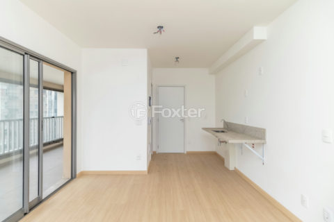 Image 3 - 1033736