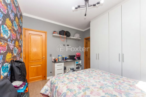 Image 34 - 1033738