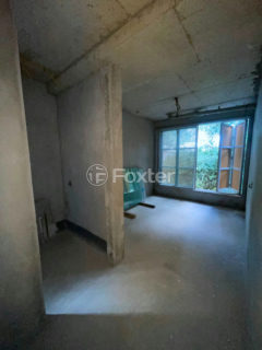 Image 35 - 1033739