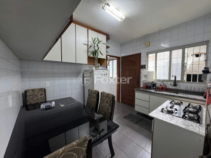 Image 31 - 1033744