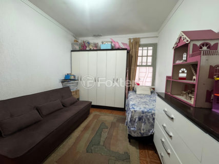 Image 20 - 1033744