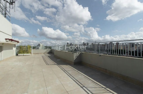 Image 33 - 1033746