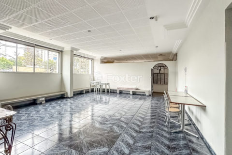 Image 30 - 1033746