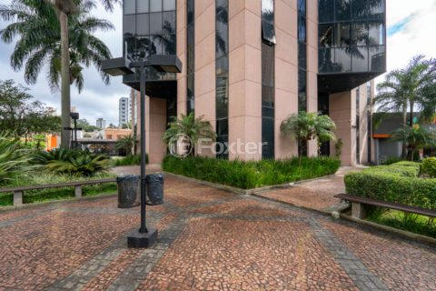 Image 26 - 1033748