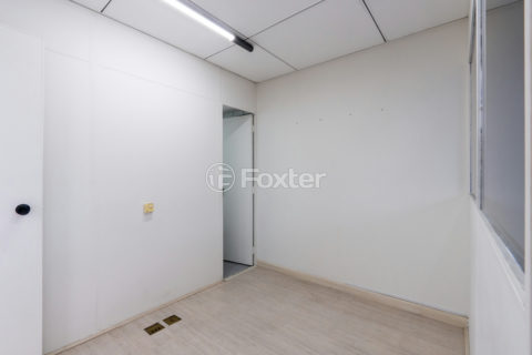 Image 10 - 1033748