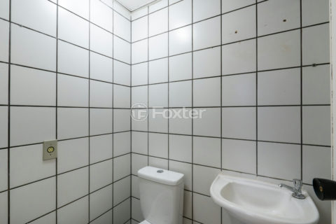 Image 17 - 1033748