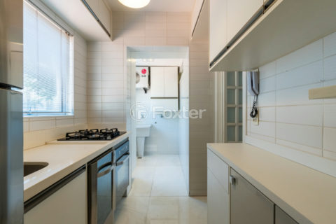 Image 32 - 1033751