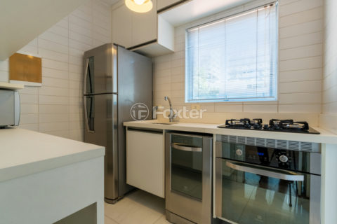 Image 30 - 1033751