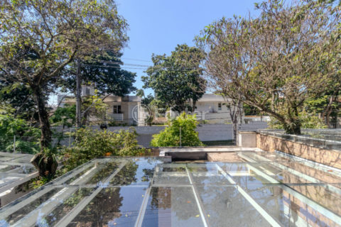 Image 33 - 1033755