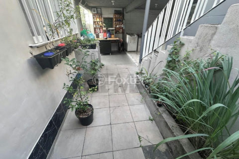 Image 2 - 1033761