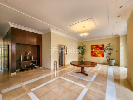Image 37 - 1033763