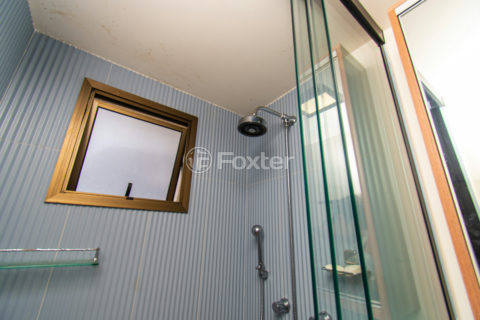 Image 32 - 1033768