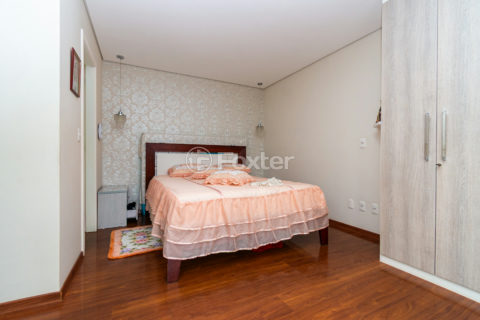 Image 41 - 1033771