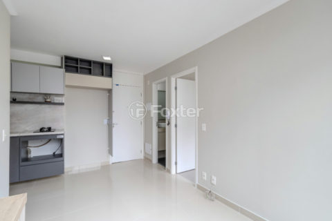 Image 4 - 1033777