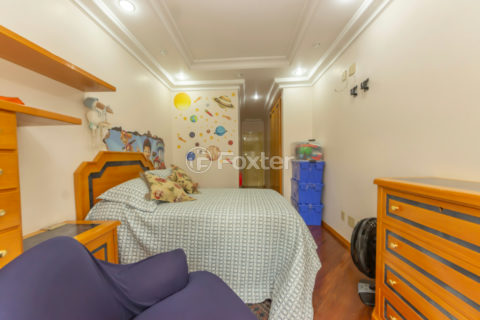 Image 34 - 1033780