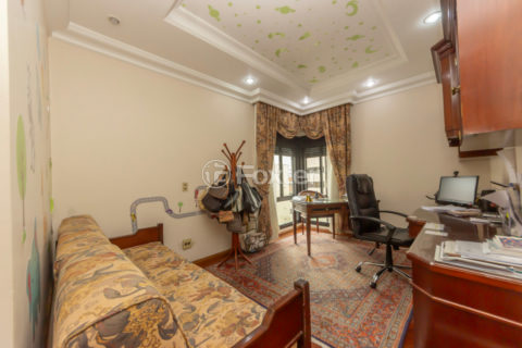 Image 31 - 1033780