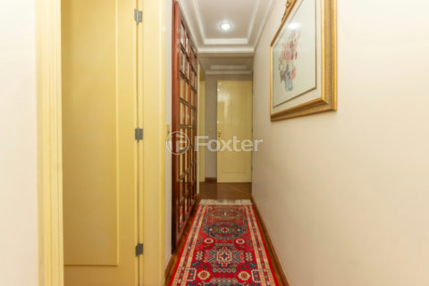 Image 26 - 1033780