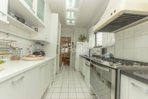 Image 47 - 1033780