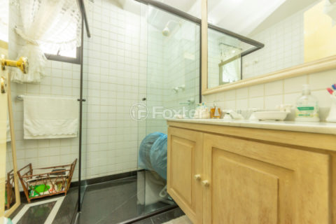 Image 32 - 1033780