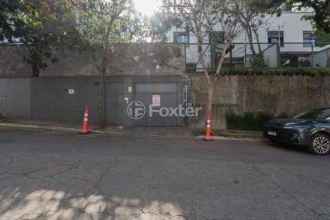 Image 49 - 1033781