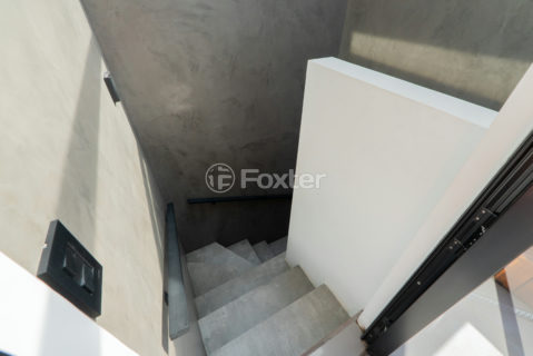 Image 28 - 1033781