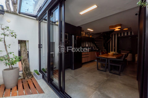 Image 7 - 1033781