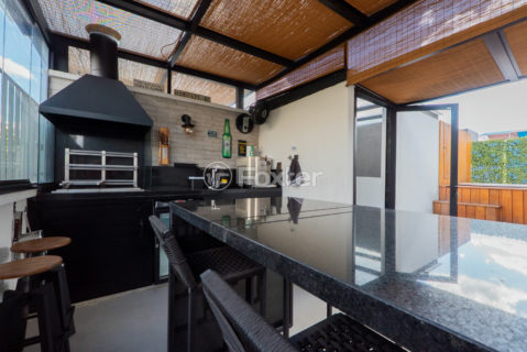 Image 32 - 1033781