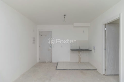 Image 8 - 1033782