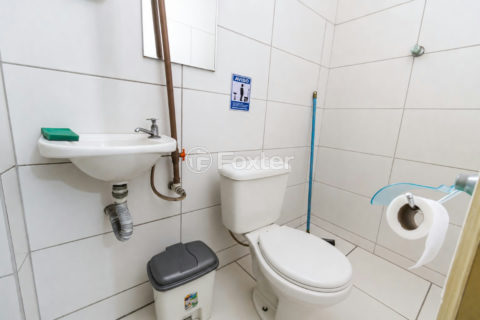 Image 34 - 1033798