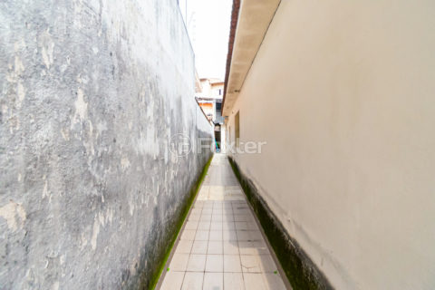 Image 22 - 1033798