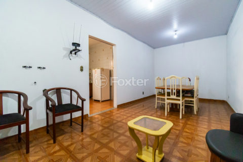 Image 4 - 1033798