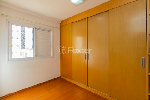 Image 17 - 1033810