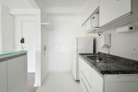 Image 20 - 1033814