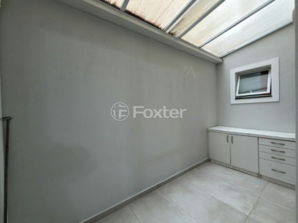Image 3 - 1033817