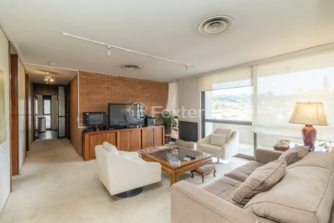 Image 34 - 1033820