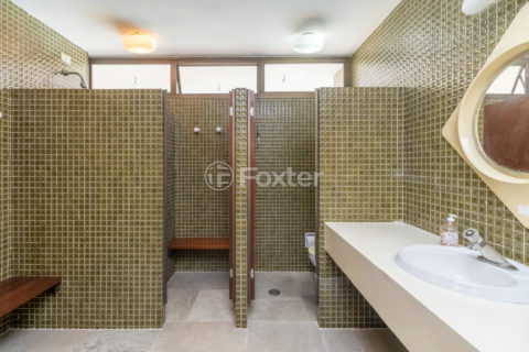 Image 7 - 1033820