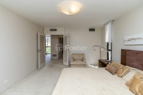 Image 41 - 1033820