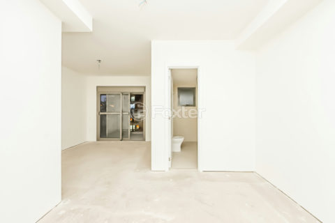 Image 33 - 1033826