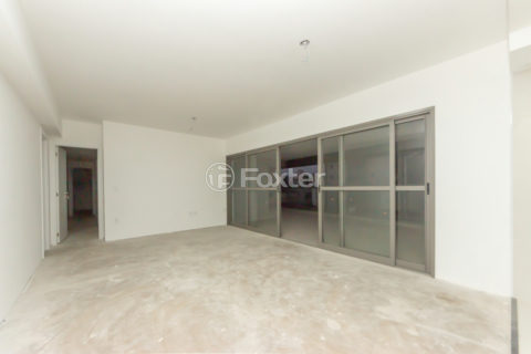 Image 37 - 1033826