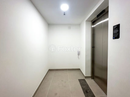 Image 35 - 1033826