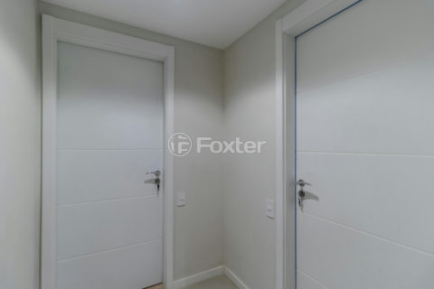 Image 11 - 1033831