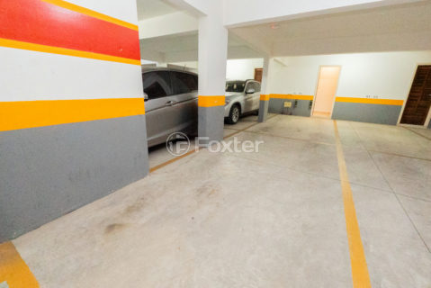 Image 43 - 1033834