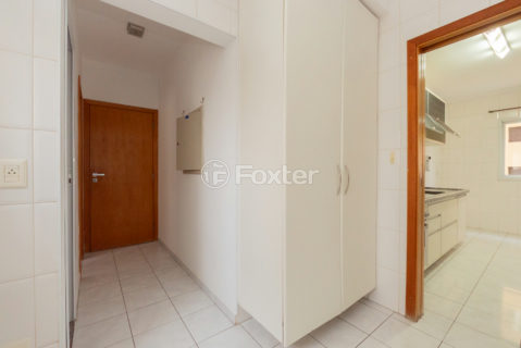 Image 38 - 1033834