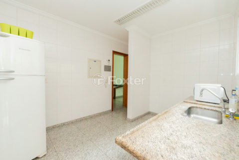 Image 53 - 1033834