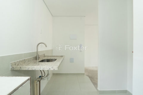 Image 9 - 1033840